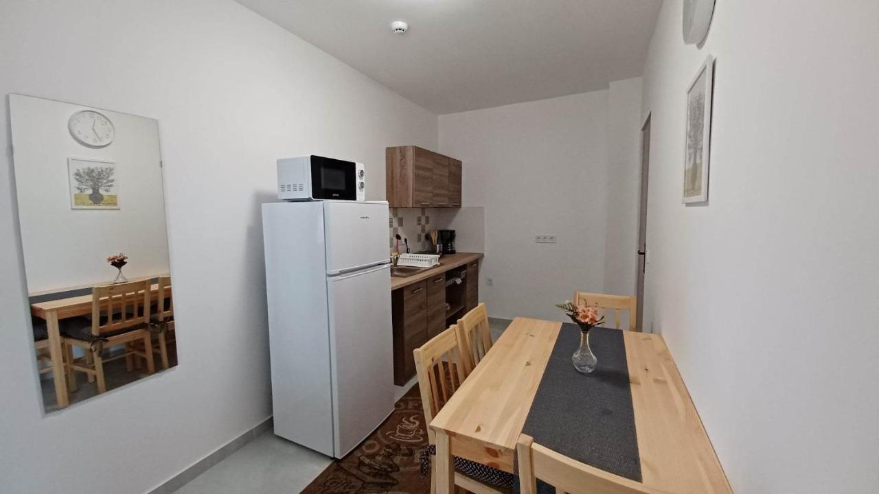 אגר Milla Apartmanok מראה חיצוני תמונה